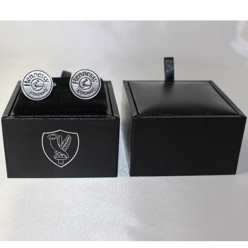Item V-20S square PU leather box for couple cufflinks, etc. mm. 65*65*38, weights about 62g